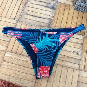 Aerie pineapple print cheeky bikini bottom
